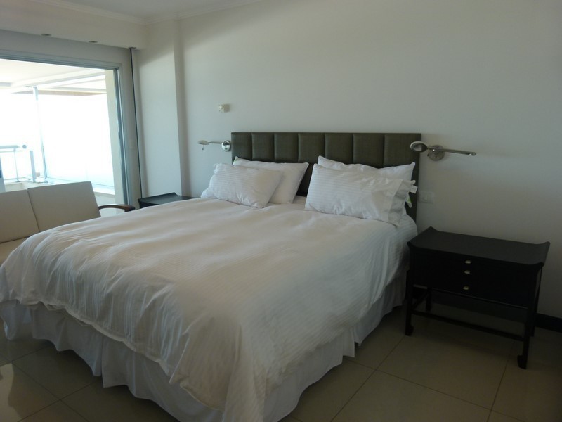 Departamento en primera fila de Playa Brava. Torre Premium